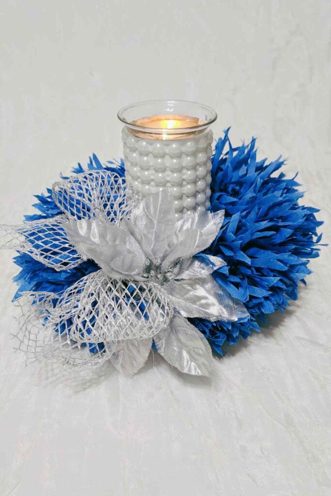 blue diy mini wreath royal blue paper napkins