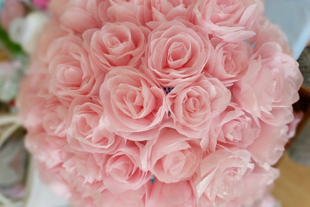 ordinary-flowers-tissue-paper-centrepieces